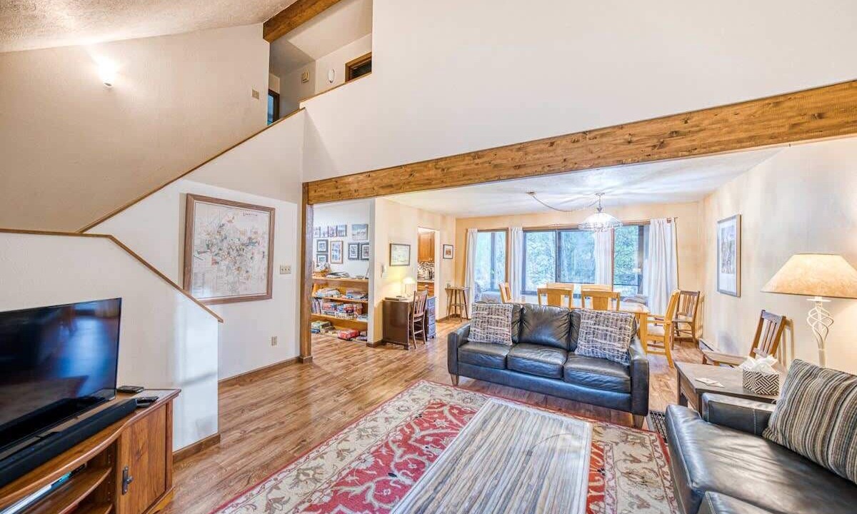 Photo of Livingroom in Leadville North