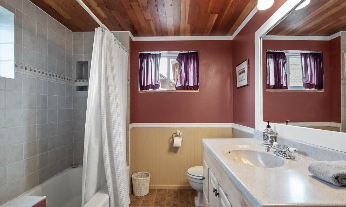 Photo of Bathroom in Leadville