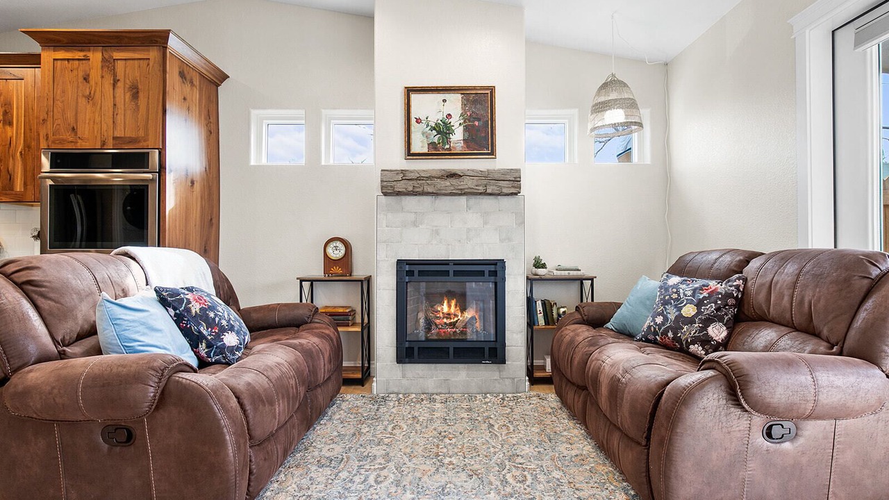 Photo of Livingroom in Central Colorado Springs