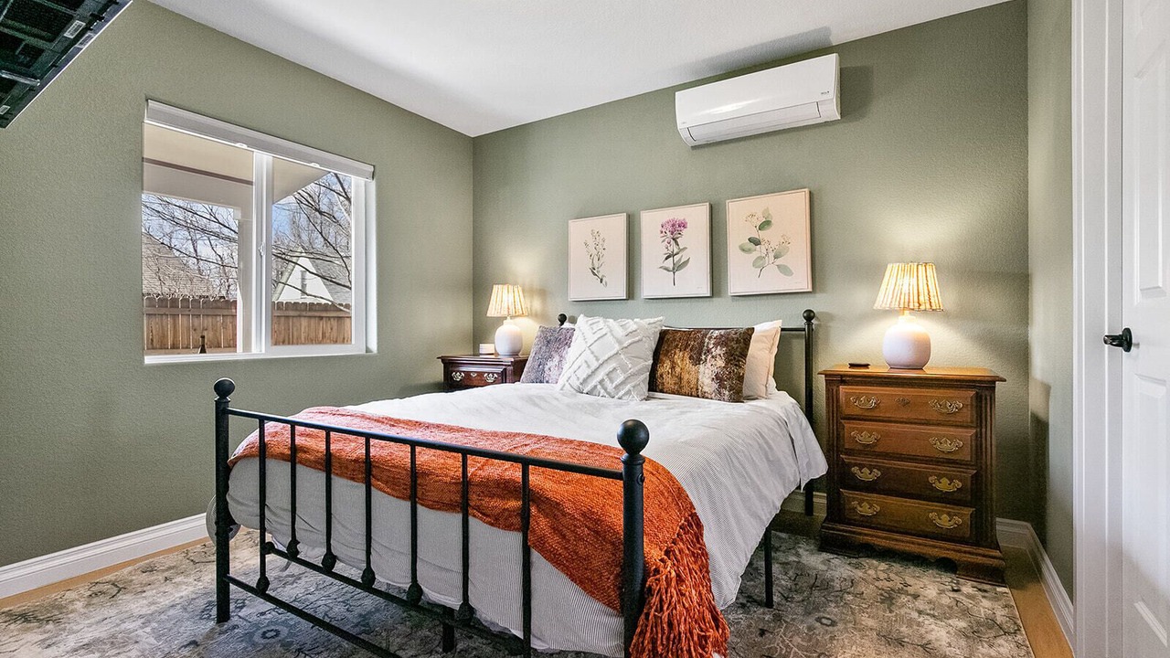 Photo of Bedroom in Central Colorado Springs