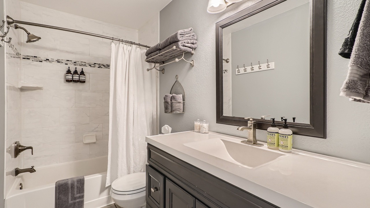 Photo of Bathroom in North Central Westminster