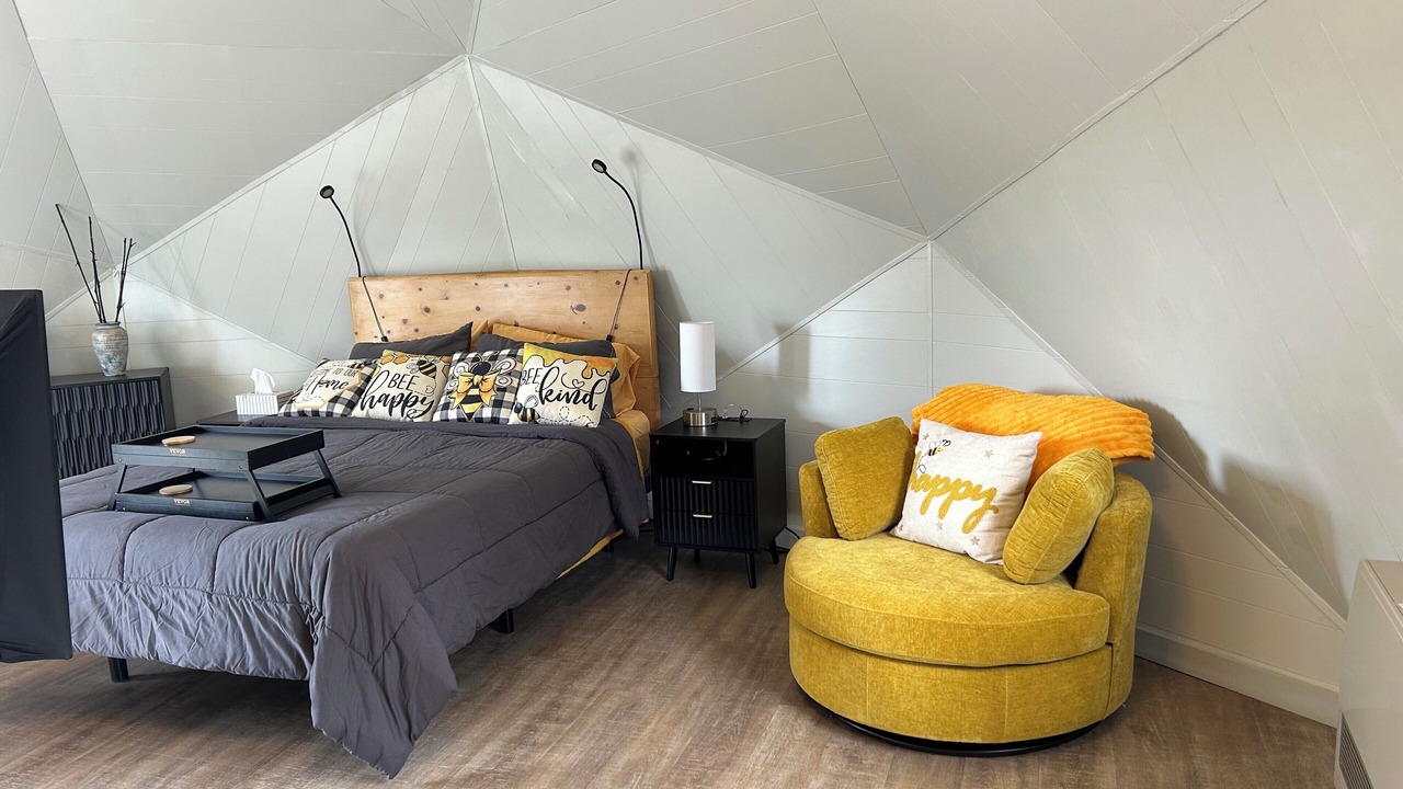 Photo of Bedroom in Indian Mountain