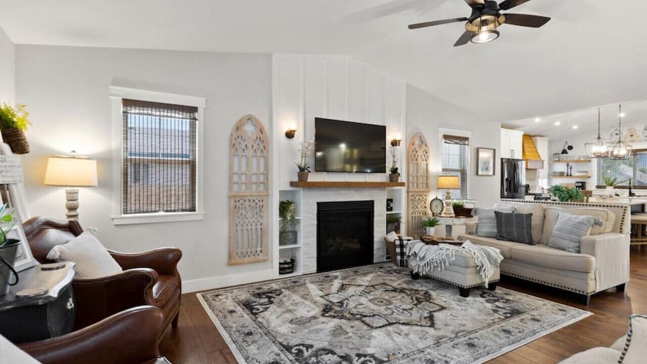 Photo of Livingroom in Monument