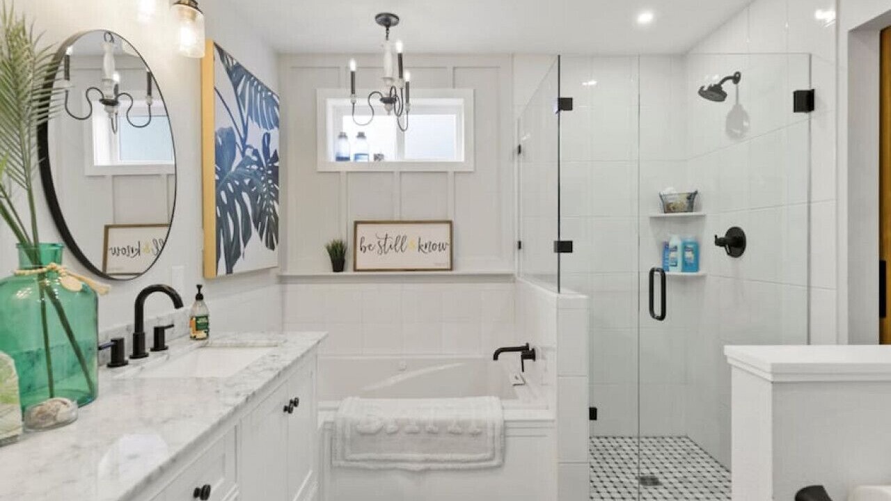 Photo of Bathroom in Monument