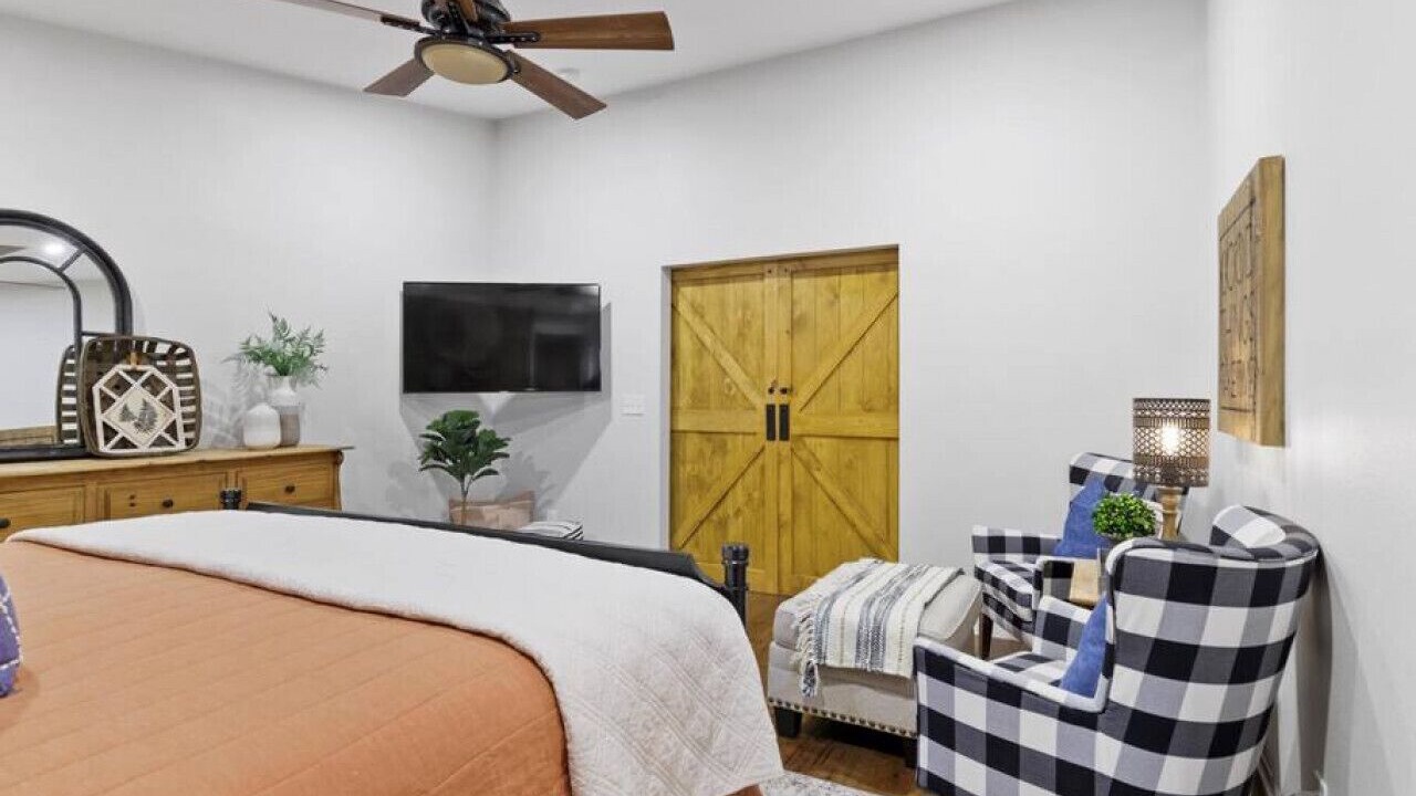 Photo of Bedroom in Monument