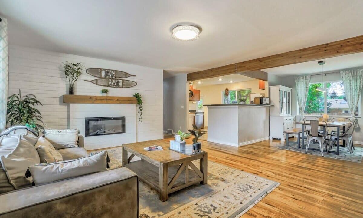 Photo of Livingroom in Skyway