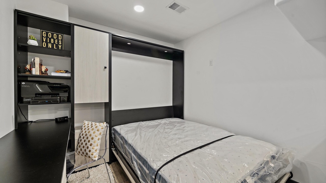 Photo of Bedroom in Stapleton