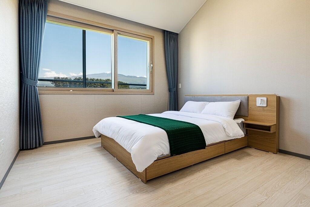Photo of Bedroom in Downtown