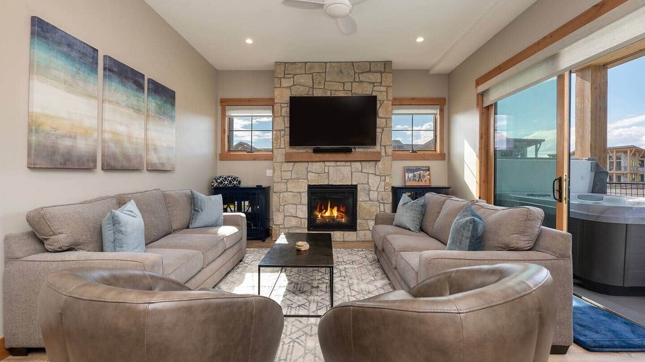 Photo of Livingroom in Fraser