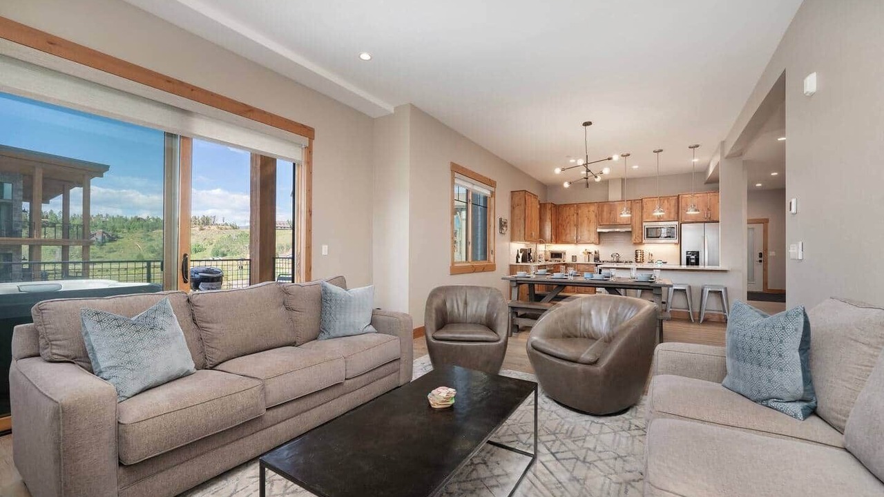 Photo of Livingroom in Fraser