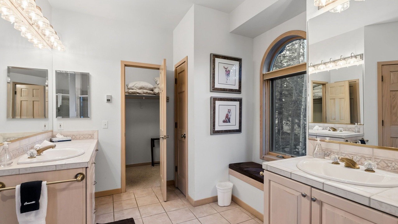 Photo of Bathroom in Baldy Mountain