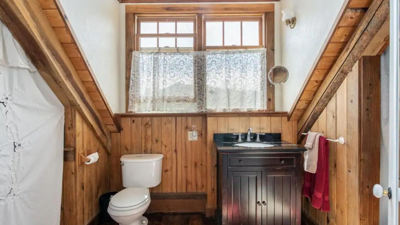 Photo of Bathroom in Clark