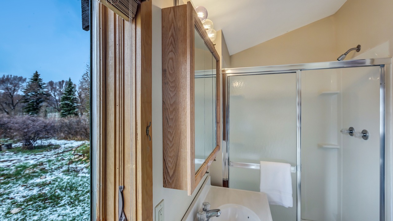 Photo of Bathroom in Clark