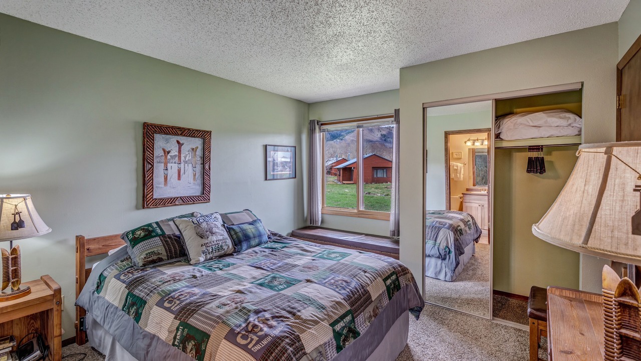 Photo of Bedroom in Clark