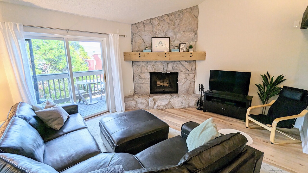 Photo of Livingroom in Fraser