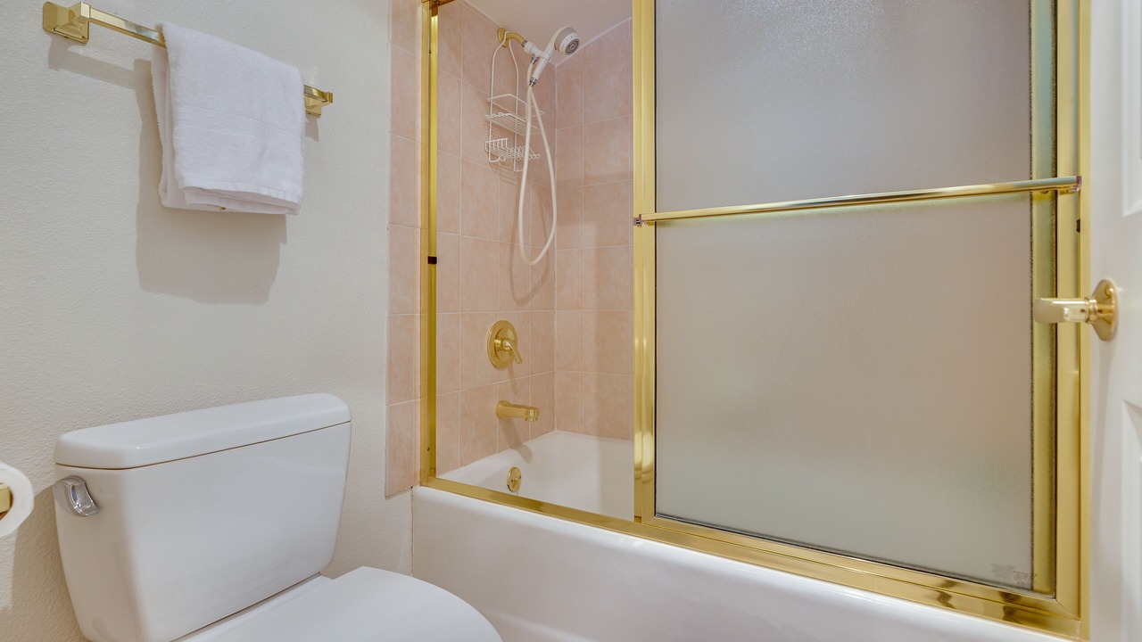 Photo of Bathroom in Fraser