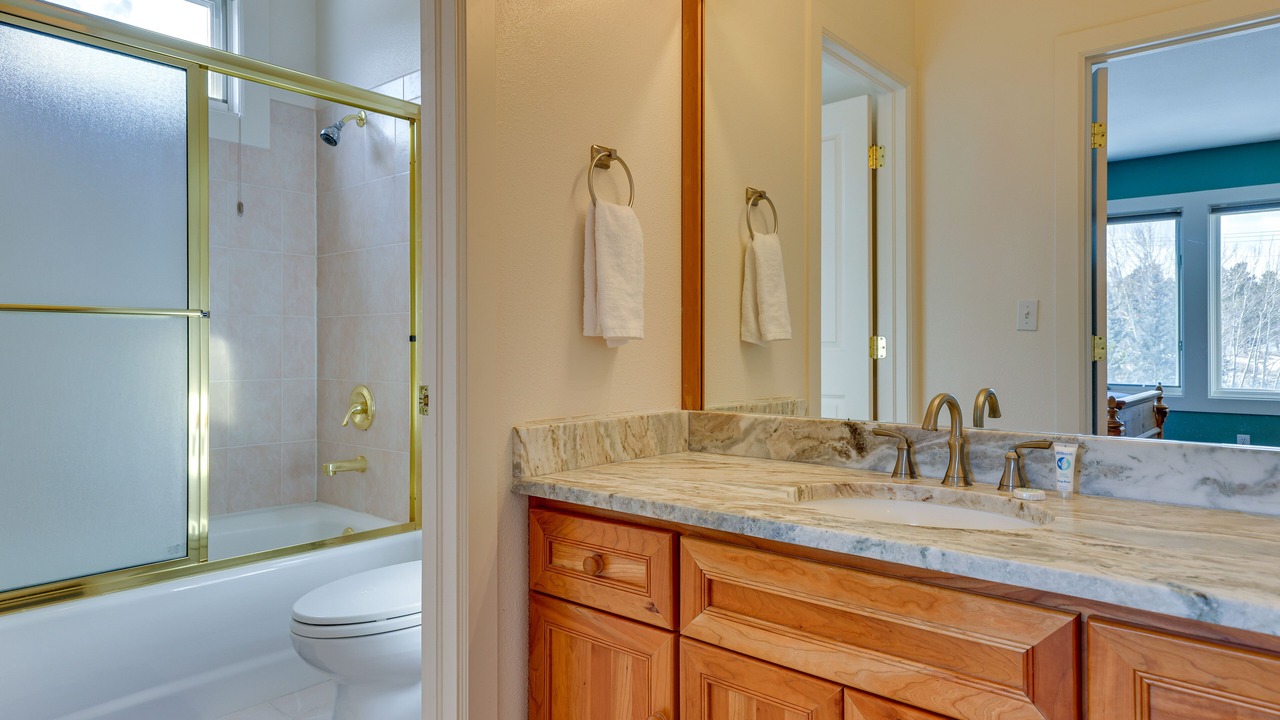 Photo of Bathroom in Fraser