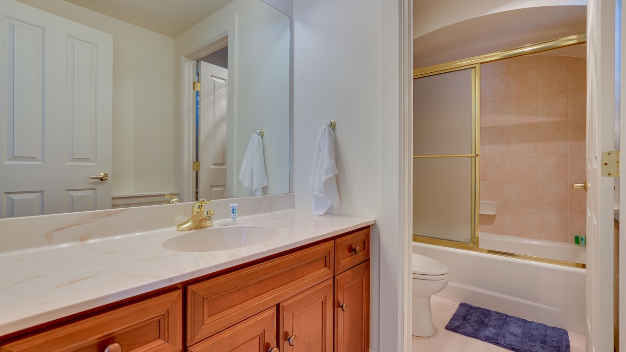 Photo of Bathroom in Fraser