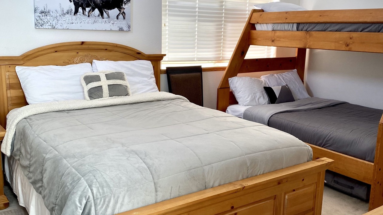 Photo of Others in Alma