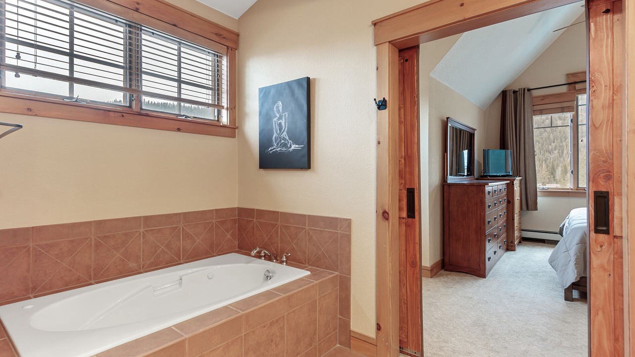 Photo of Bathroom in Keystone
