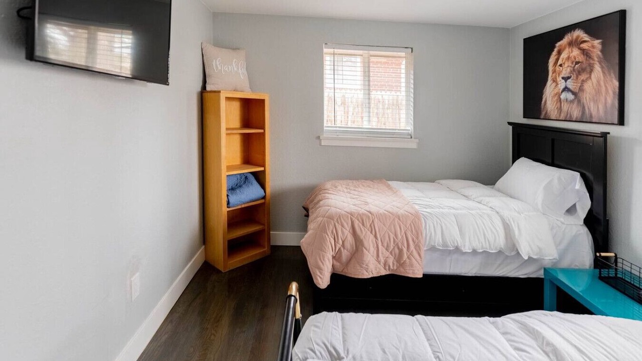 Photo of Bedroom in Scenic Heights