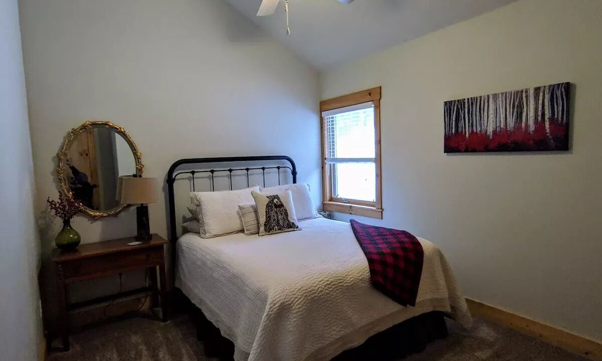 Photo of Bedroom in Winter Park Highlands