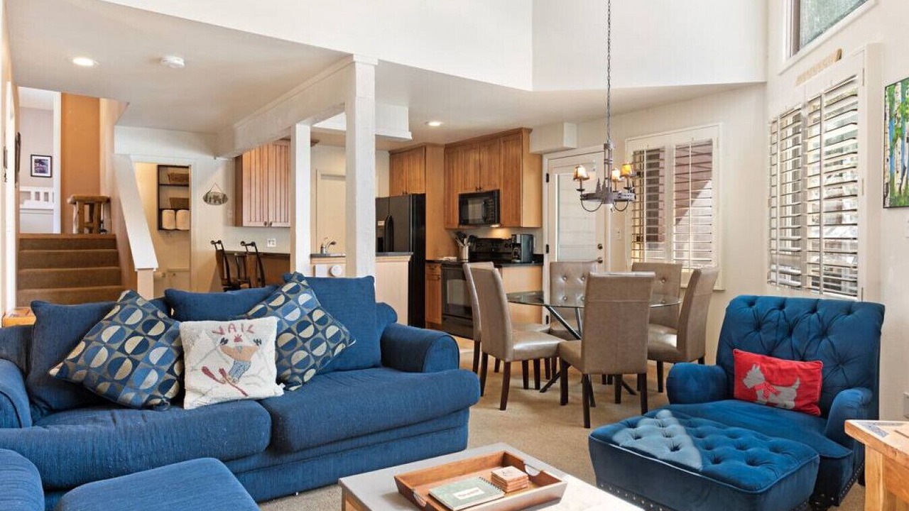 Photo of Livingroom in Vail