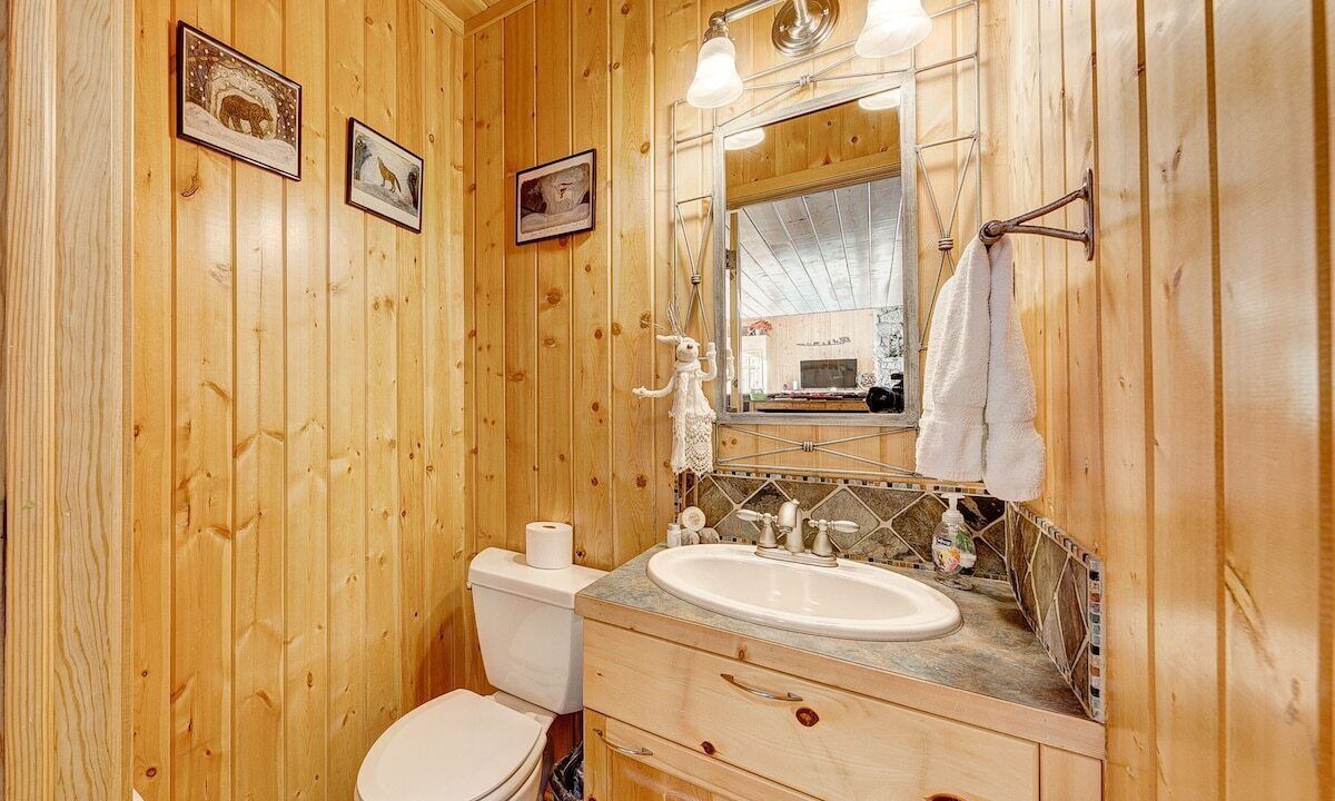 Photo of Bathroom in Carriage Hills
