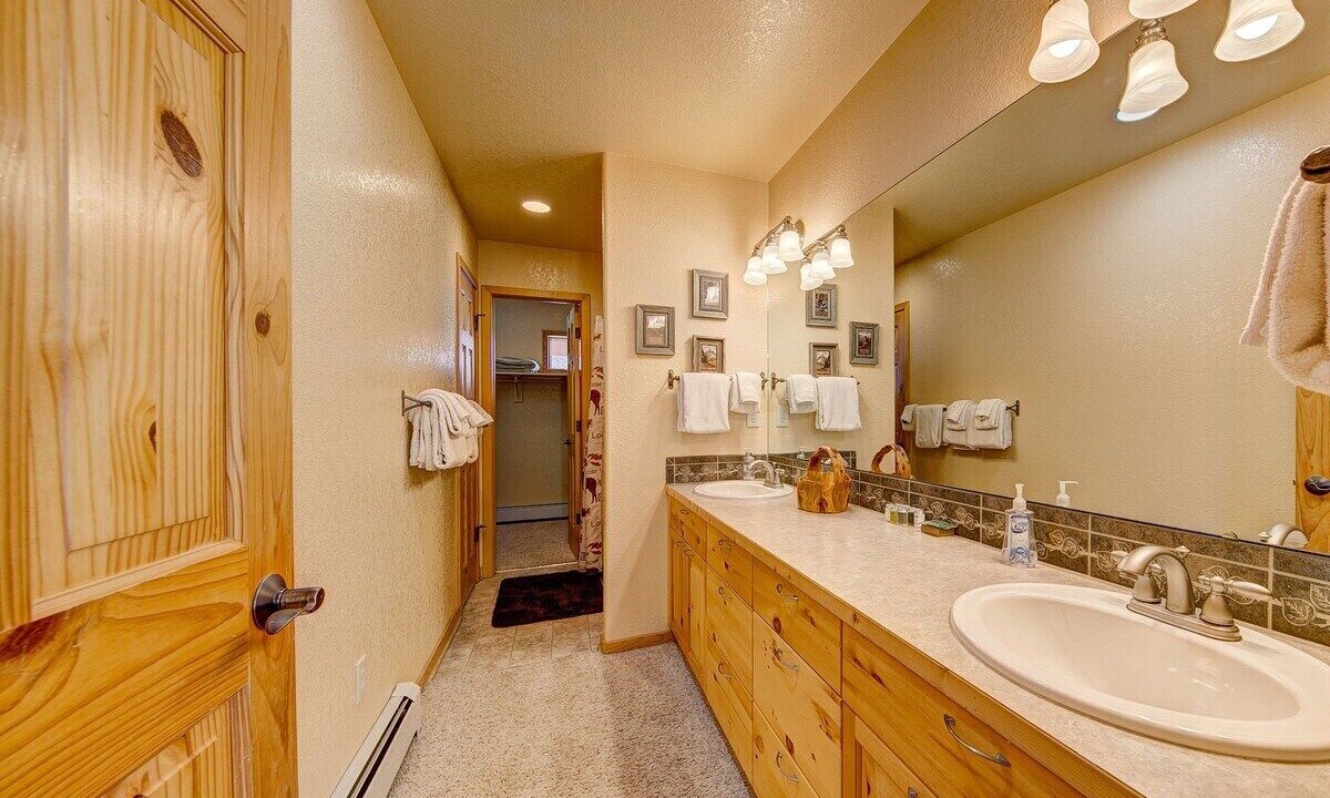 Photo of Bathroom in Carriage Hills