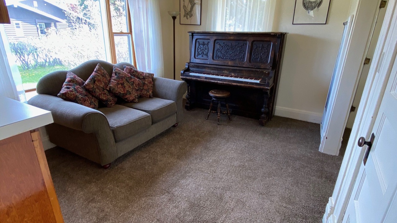 Photo of Livingroom in Meeker