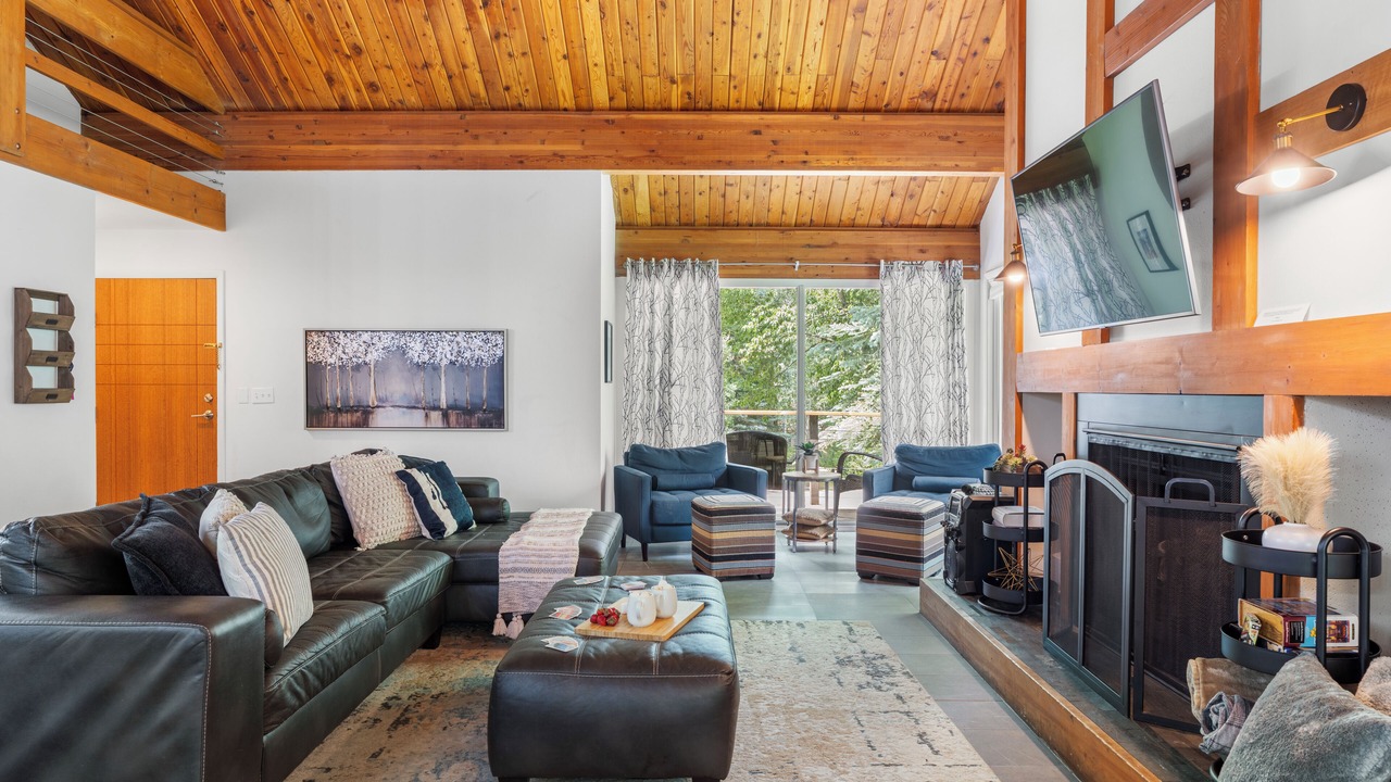 Photo of Livingroom in Vail