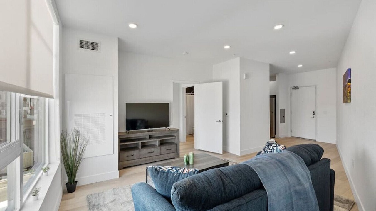 Photo of Livingroom in Aurora