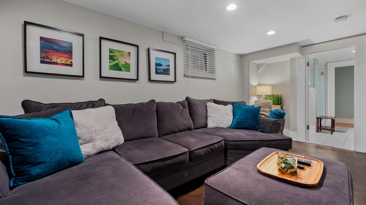 Photo of Livingroom in Rosedale