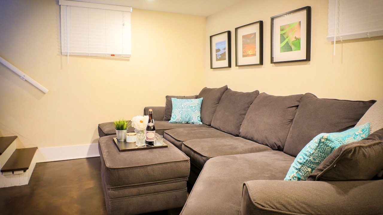 Photo of Livingroom in Rosedale