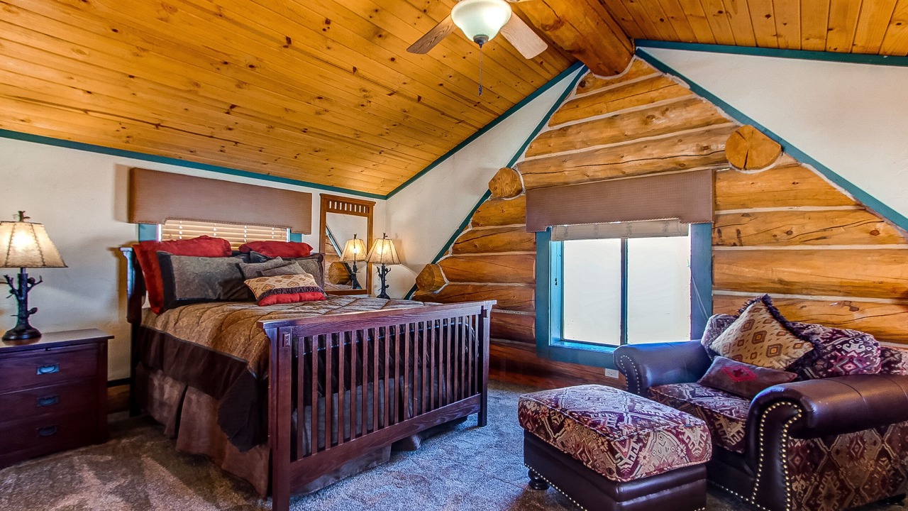 Photo of Bedroom in Michigan Hill