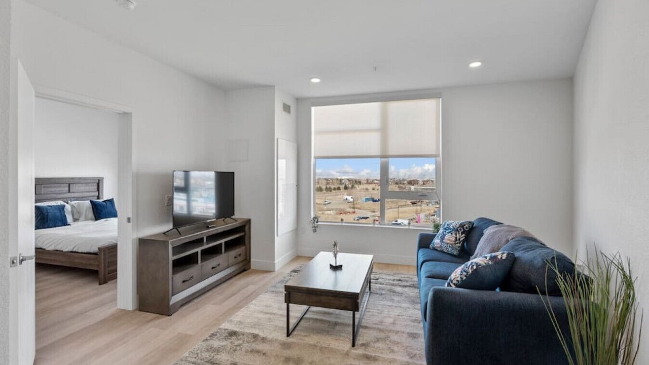 Photo of Livingroom in Aurora