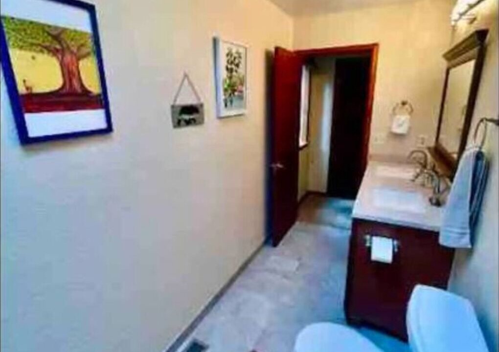 Photo of Bathroom in Bailey