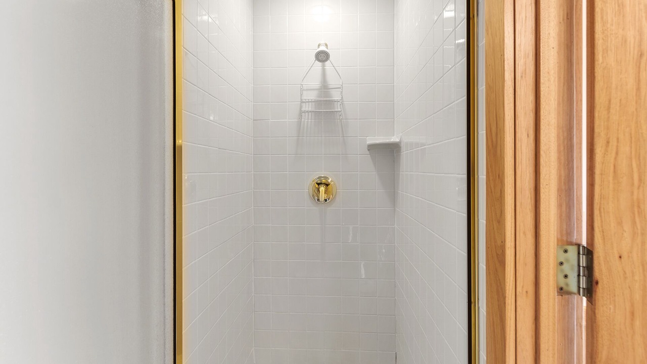 Photo of Bathroom in Three Peaks