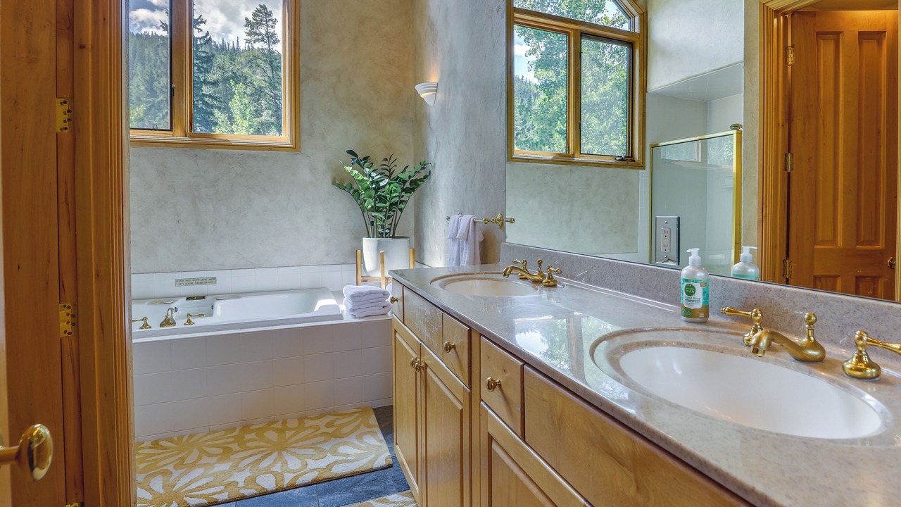 Photo of Bathroom in Mountain House