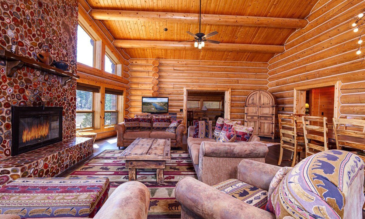 Photo of Livingroom in Lake George