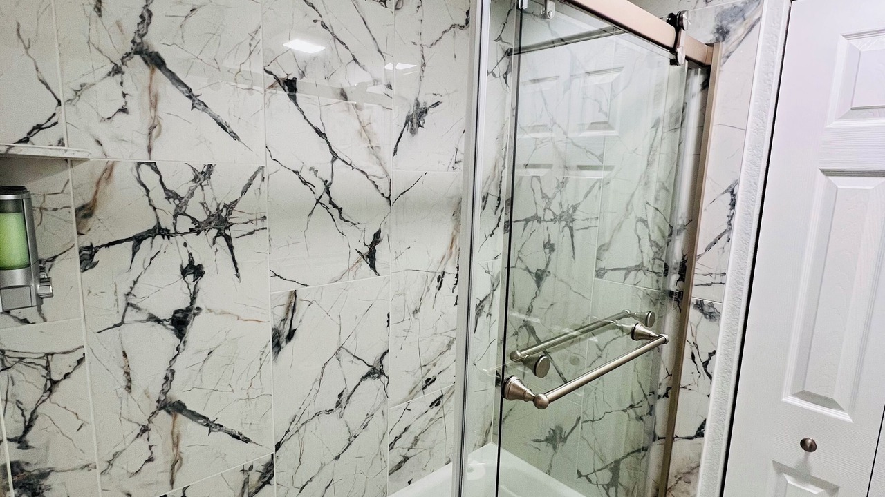Photo of Bathroom in Heather Gardens