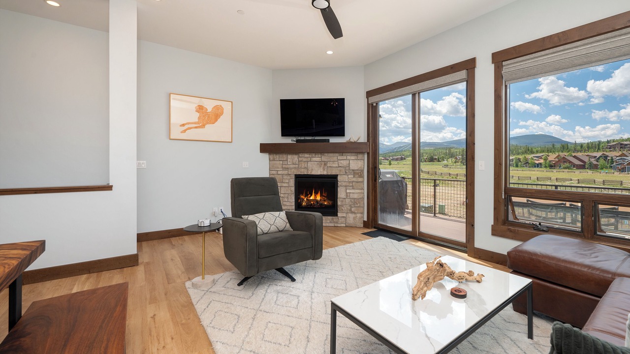 Photo of Livingroom in Fraser