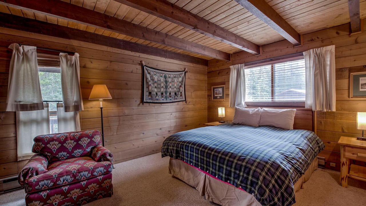 Photo of Bedroom in Valley of the Blue