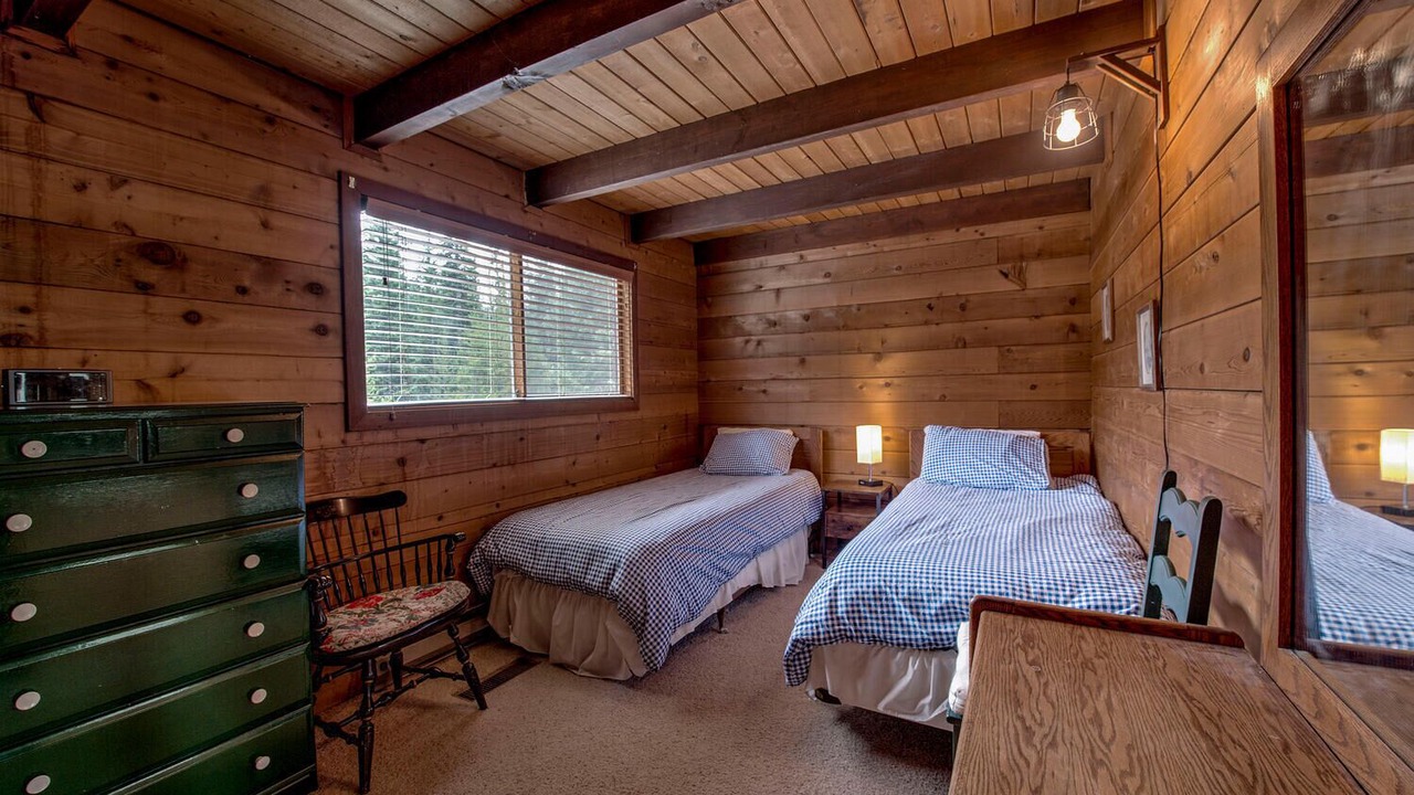 Photo of Bedroom in Valley of the Blue