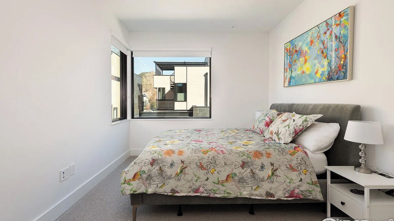 Photo of Bedroom in Lower Arapahoe