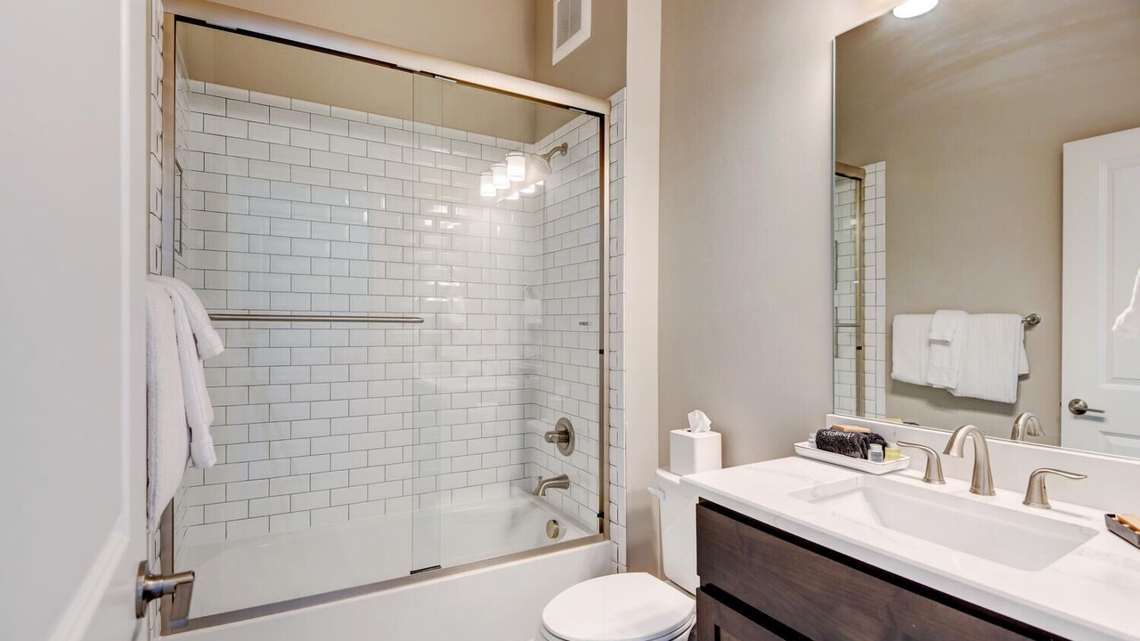 Photo of Bathroom in Rendezvous