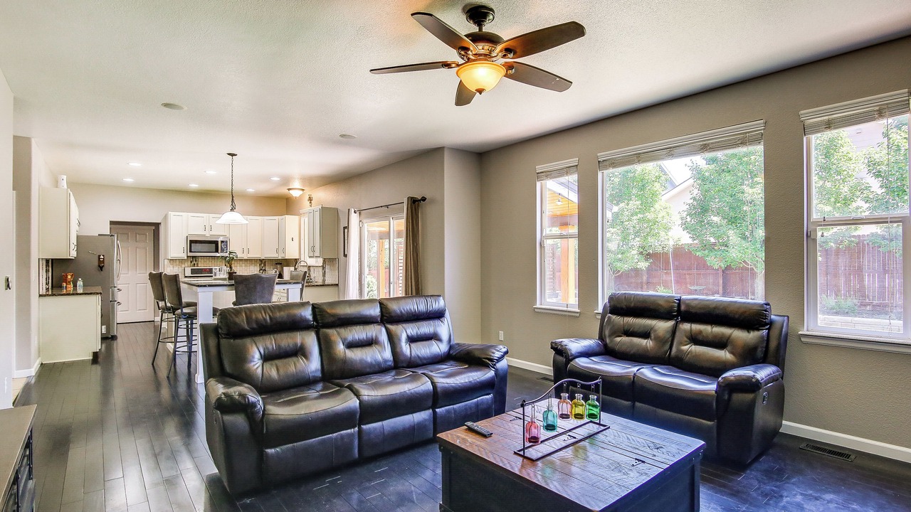 Photo of Livingroom in Commerce City
