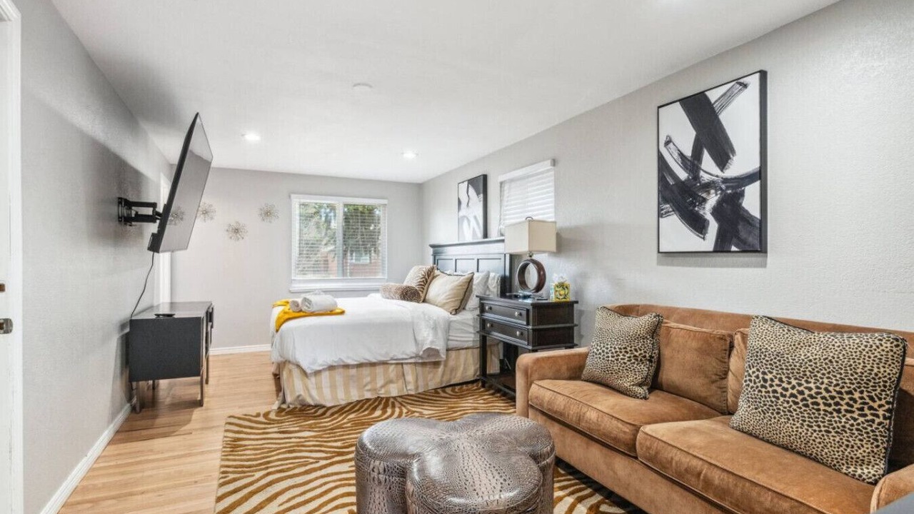 Photo of Bedroom in North Alameda