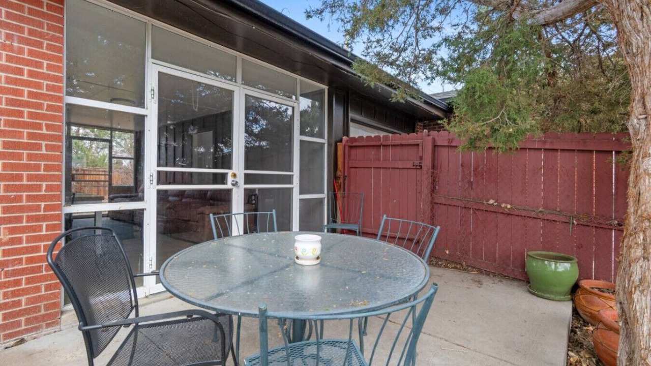 Photo of Outdoor in North Alameda