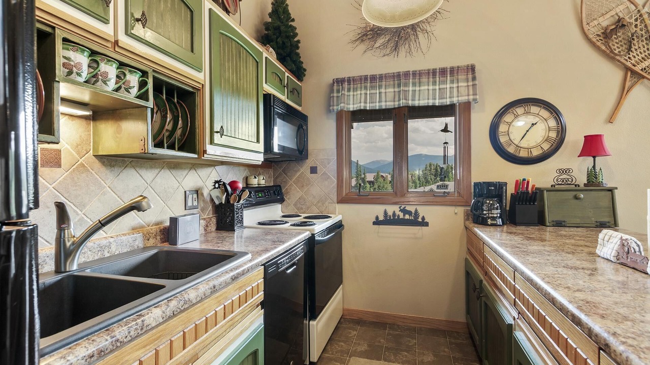 Photo of Kitchen in Four O'Clock